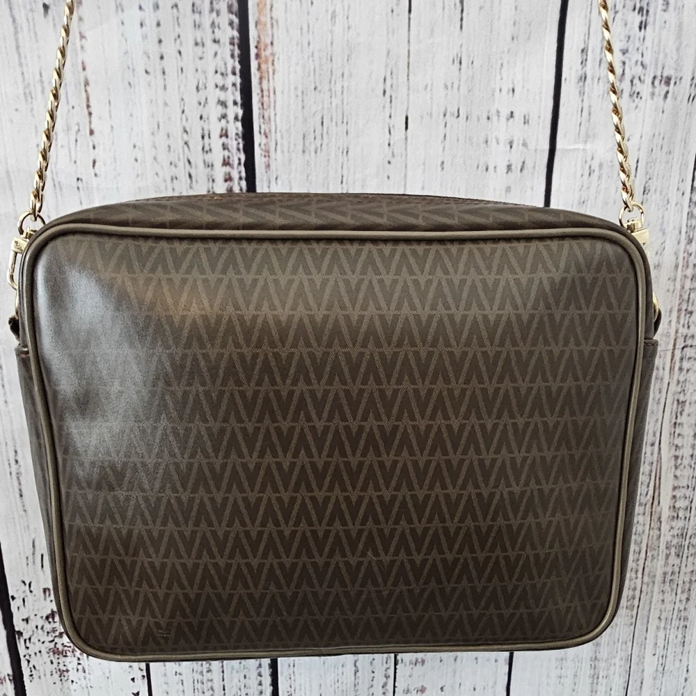 VALENTINO WITH UNBRANDED GOLD TONED CROSSBODY STRAP